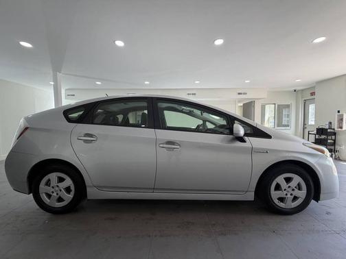 Classic Silver Metallic 2010 Toyota Prius II