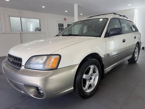 White Frost Pearl/Titanium Pearl 2004 Subaru Outback Base