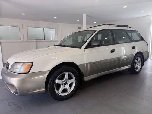 White Frost Pearl/Titanium Pearl 2004 Subaru Outback Base