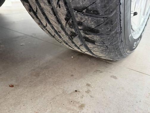 Oxford White 2018 Ford Escape SE