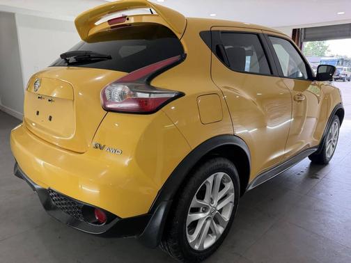 Solar Yellow 2015 Nissan Juke SV