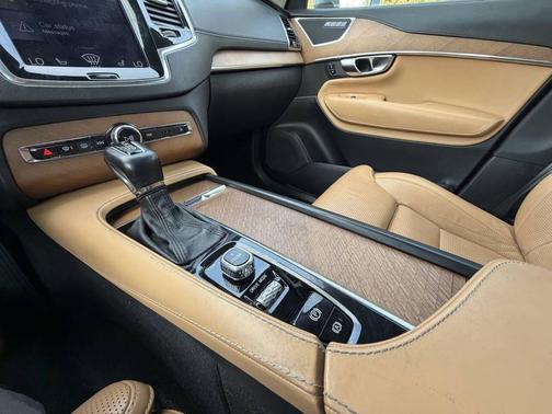 2016 Volvo XC90 T6 Inscription