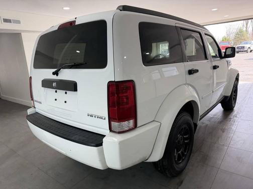 2011 Dodge Nitro SE
