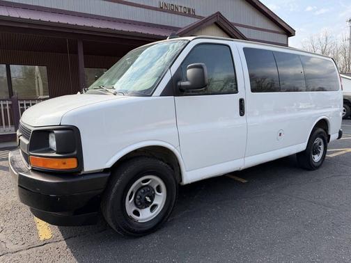 2017 Chevrolet Express 2500 LS