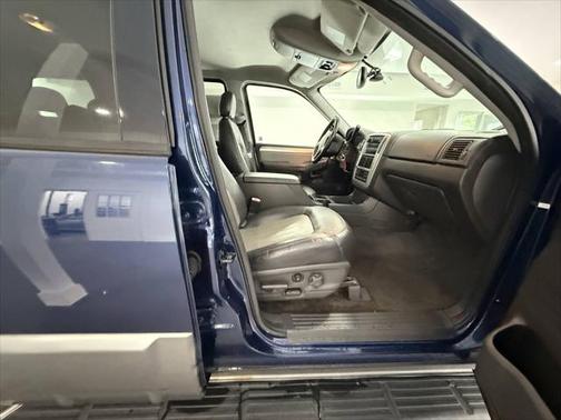 2005 Mercury Mountaineer Luxury
