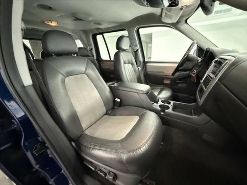 2005 Mercury Mountaineer Luxury