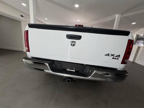 White 2006 Dodge Ram 1500 SLT Quad Cab