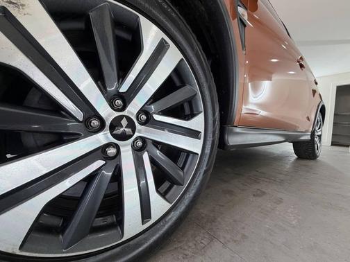 Orange Sunrise Metallic 2022 Mitsubishi Outlander Sport 2.0 SP