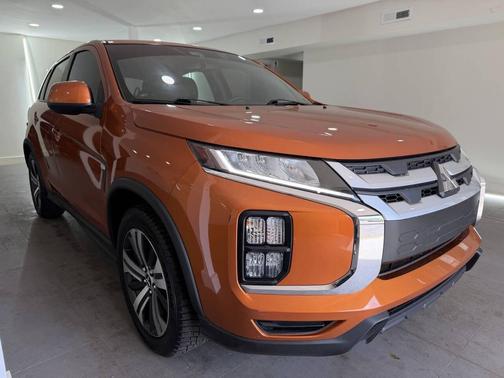 Orange Sunrise Metallic 2022 Mitsubishi Outlander Sport 2.0 SP