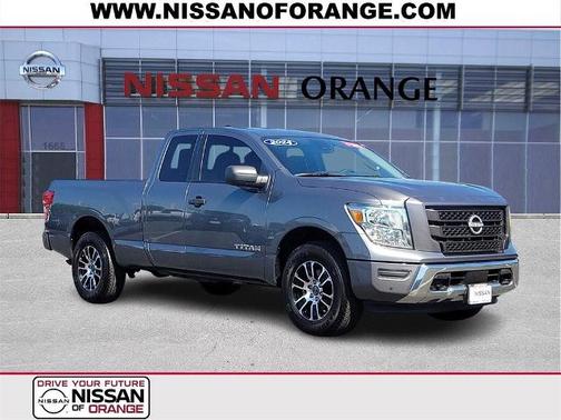 2024 Nissan Titan SV