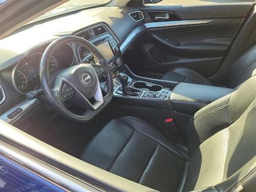 2023 Nissan Maxima SV