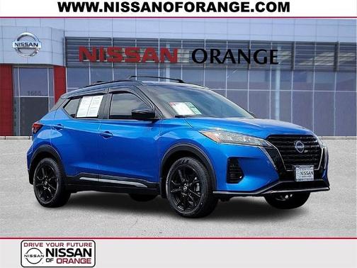2023 Nissan Kicks SR