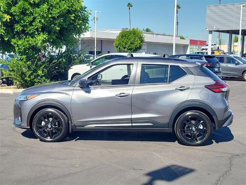 2024 Nissan Kicks SR