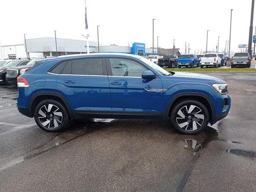 2025 Volkswagen Atlas Cross Sport 2.0T SE w/Technology 4MOTION