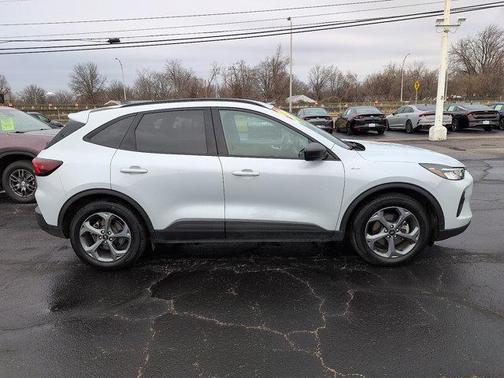 2025 Ford Escape ST-Line