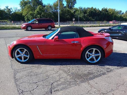 2009 Saturn Sky Red Line