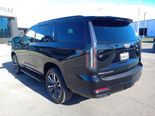 2025 Cadillac Escalade Sport