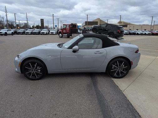 2025 Mazda MX-5 Miata Grand Touring
