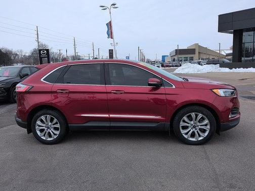 2020 Ford Edge Titanium