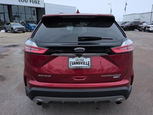2020 Ford Edge Titanium