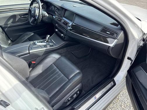 2015 BMW M5 Base