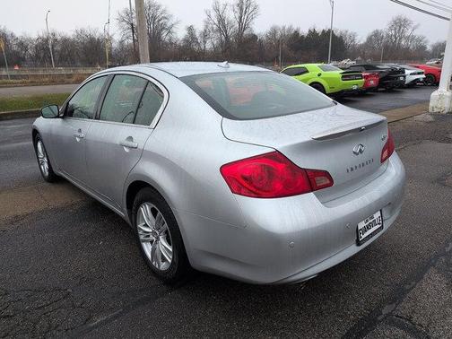 2010 INFINITI G37x Base