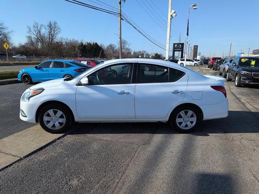 2018 Nissan Versa 1.6 SV