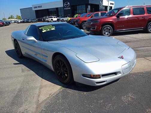2000 Chevrolet Corvette Base