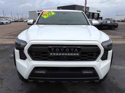 2024 Toyota Tacoma TRD Off Road