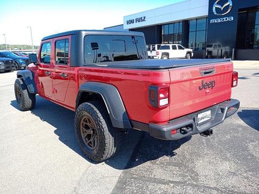 2022 Jeep Gladiator Sport