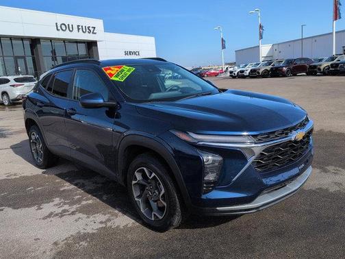 2024 Chevrolet Trax LT