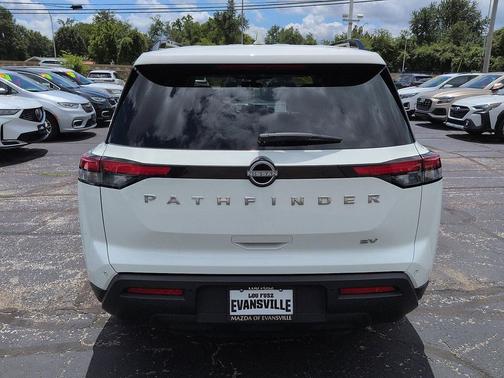Glacier White 2024 Nissan Pathfinder SV FWD
