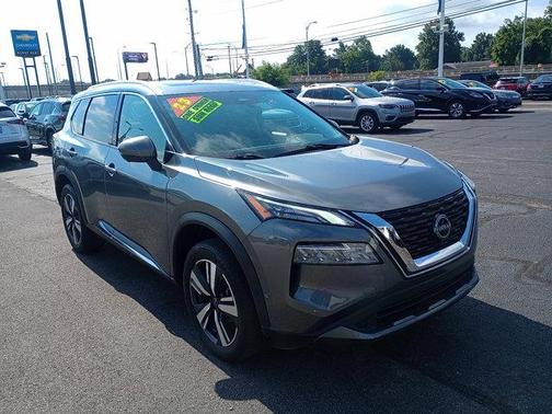 2023 Nissan Rogue SL