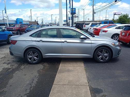 2024 Volkswagen Jetta 1.5T SE