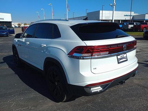 2025 Volkswagen Atlas Cross Sport 2.0T SE w/Technology 4MOTION
