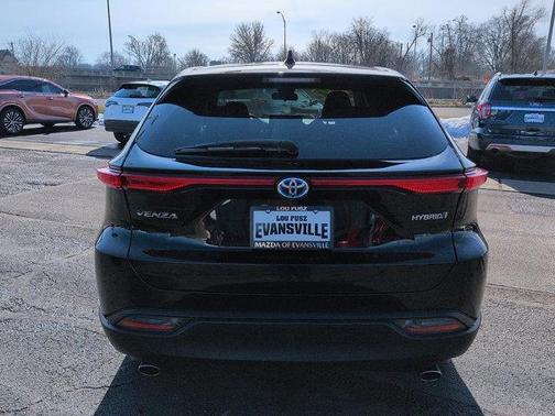 2022 Toyota Venza LE