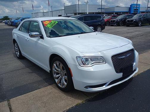2018 Chrysler 300 Touring