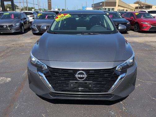 Gun Metallic 2024 Nissan Sentra SV