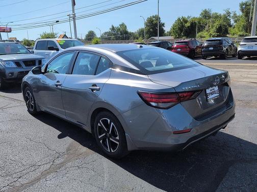 Gun Metallic 2024 Nissan Sentra SV