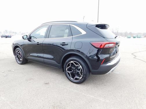 2026 Ford Escape Platinum