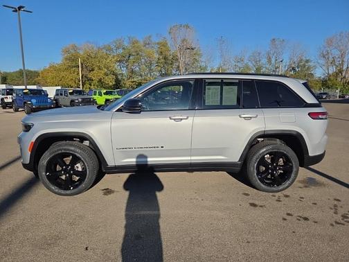 2022 Jeep Grand Cherokee Altitude