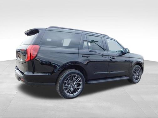 Agate Black Metallic 2026 Ford Expedition Platinum