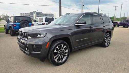 Metallic 2022 Jeep Grand Cherokee L Overland