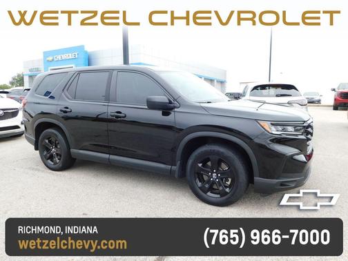 Crystal Black Pearl 2023 Honda Pilot LX