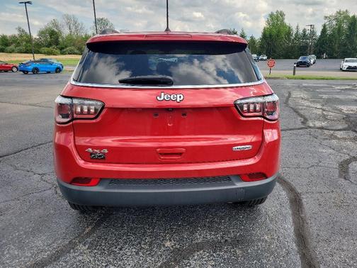 Redline Pearlcoat 2018 Jeep Compass Latitude