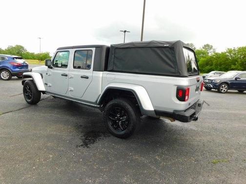 2023 Jeep Gladiator Sport