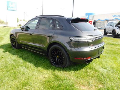 Volcano Grey Metallic 2020 Porsche Macan GTS