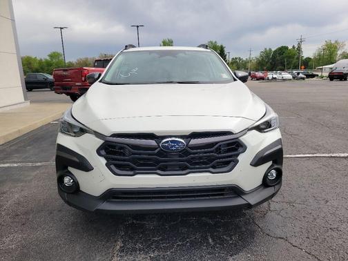 Crystal White Pearl 2025 Subaru Crosstrek Limited