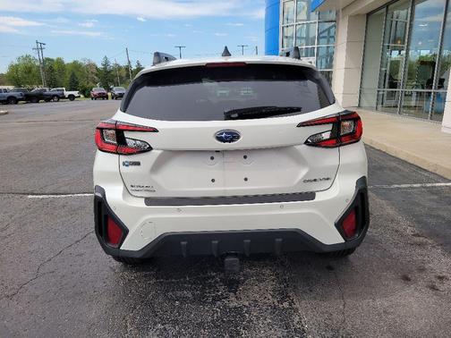 Crystal White Pearl 2025 Subaru Crosstrek Limited