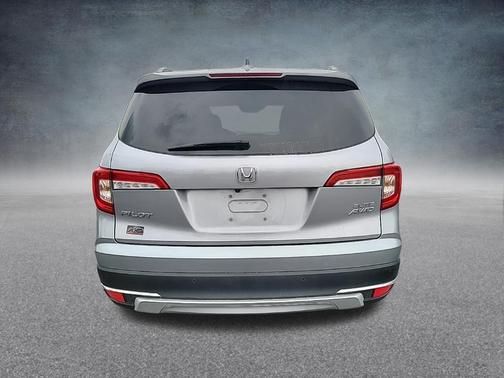 Lunar Silver Metallic 2021 Honda Pilot Elite
